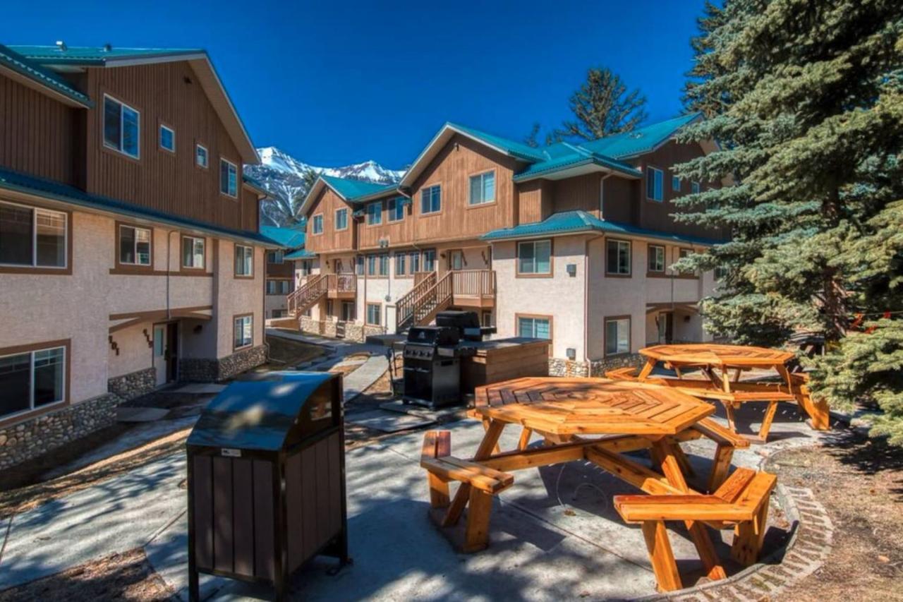 Apartamento B111 Hot Tub, Acx3, Parking, Coin Laundry, Near Banff Canmore Exterior foto